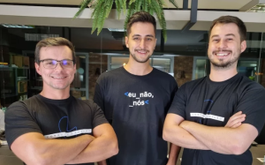 VoltBras, startup catarinense de gestão de eletropostos, recebe investimento de R$ 12 milhões