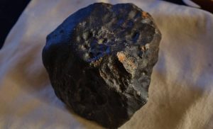Caso raríssimo: mulher é atingida por meteorito na França