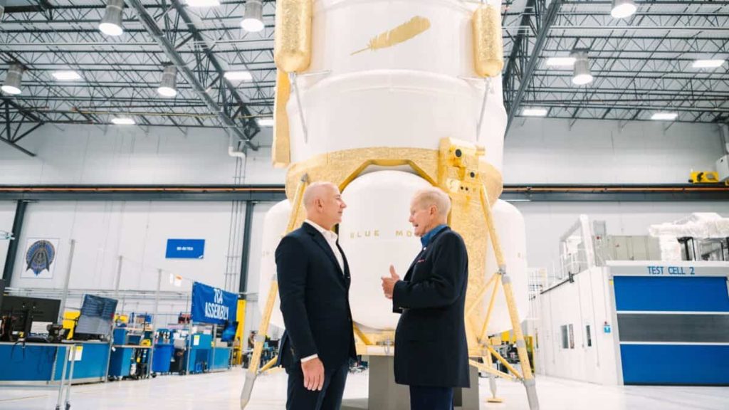 Blue Origin revela maquete de seu modulo de pouso lunar