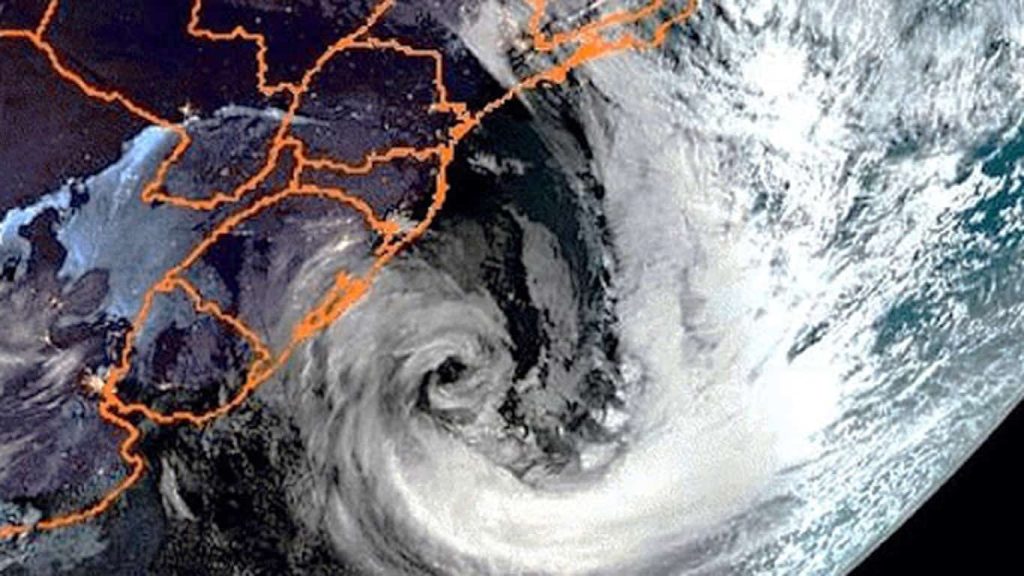 Novo ciclone traz chuva e ventos fortes no Sul temperatura despenca no Sudeste