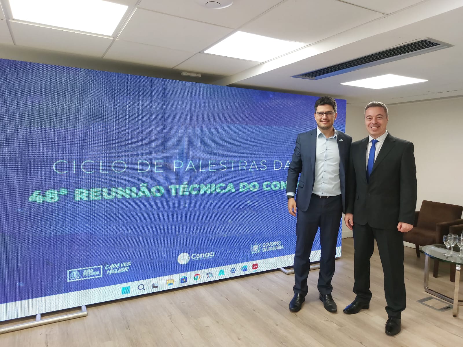 Anuncio-RTC-em-Florianopolis_-Cassol-e-Fontenelle