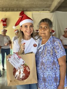 cdl-mulher-joacaba-acao-de-natal-vila-cachoeirinha-entrega-de-cestas (21)
