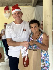cdl-mulher-joacaba-acao-de-natal-vila-cachoeirinha-entrega-de-cestas (26)