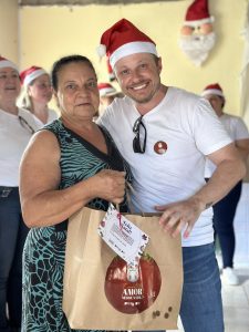 cdl-mulher-joacaba-acao-de-natal-vila-cachoeirinha-entrega-de-cestas (27)