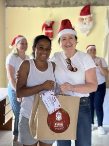 cdl-mulher-joacaba-acao-de-natal-vila-cachoeirinha-entrega-de-cestas (29)