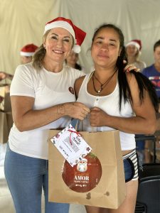 cdl-mulher-joacaba-acao-de-natal-vila-cachoeirinha-entrega-de-cestas (6)