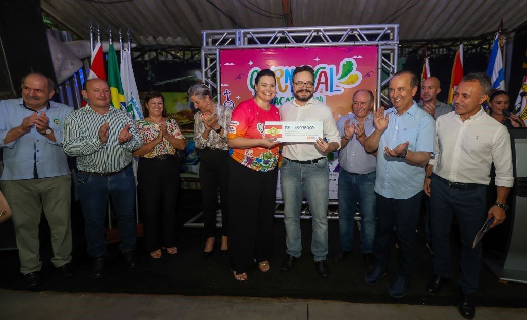 Governador repassa recursos para o Carnaval de Joaçaba e Herval d’Oeste