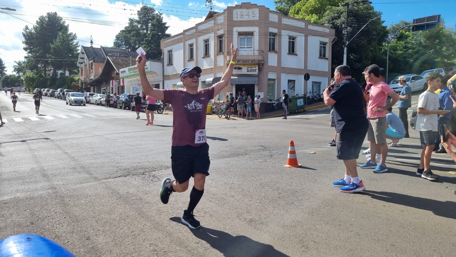 Corrida rústica integra atletas em prova no último dia do ano em Treze Tílias 9 f9b8def8-0ba5-4b72-9e90-86f2aeb208f8