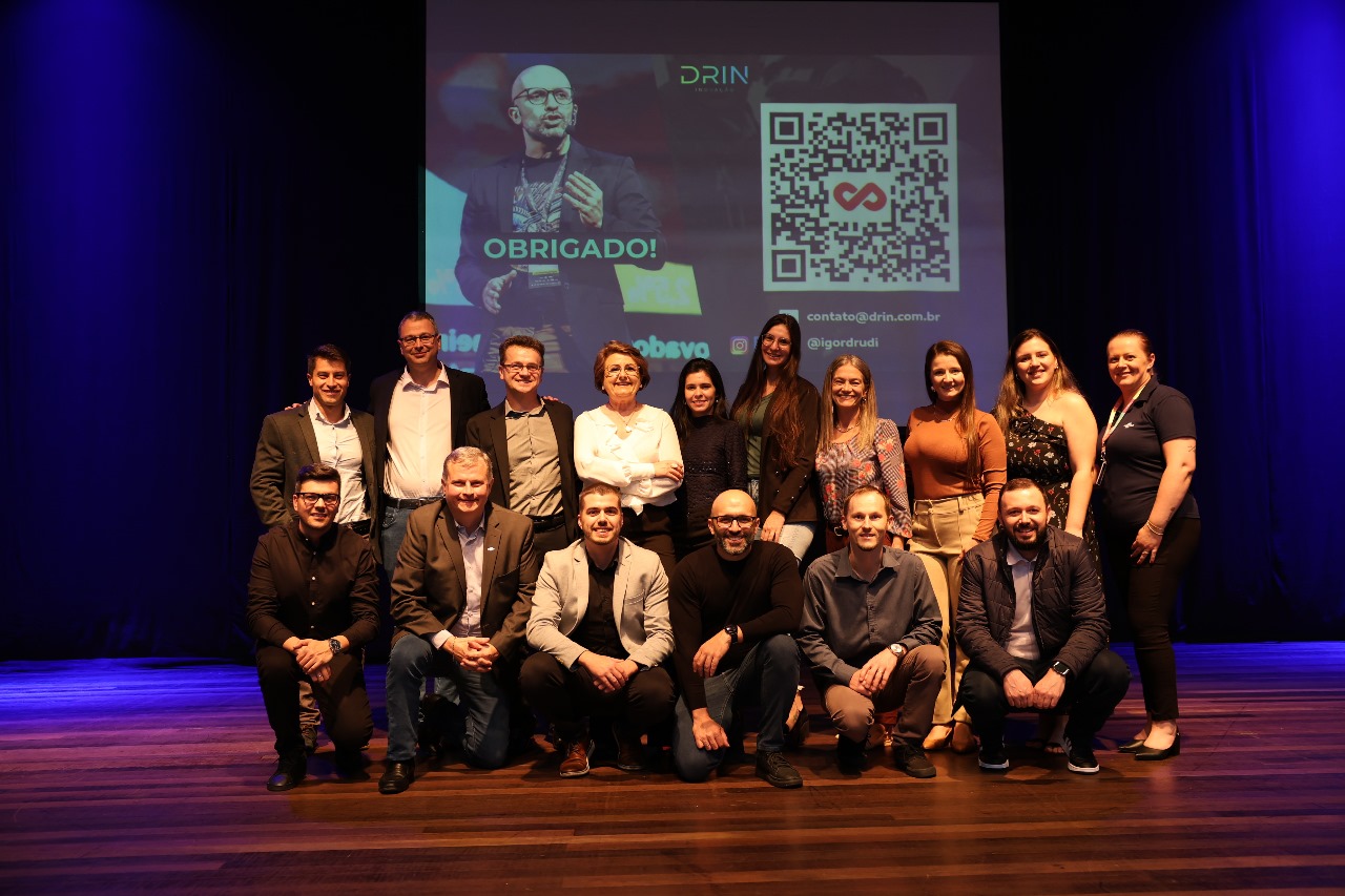 palestra-lancamento-premio-empresarial-cdl-joacaba-empresas-igor-drudi-inteligencia-artificial-ascenda-digital-noticias (1)