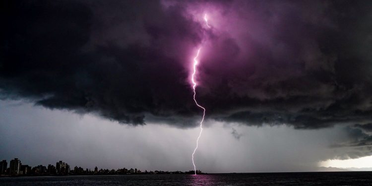 Santa Catarina inicia a última semana do ano com alerta para temporais 1 tempo sc