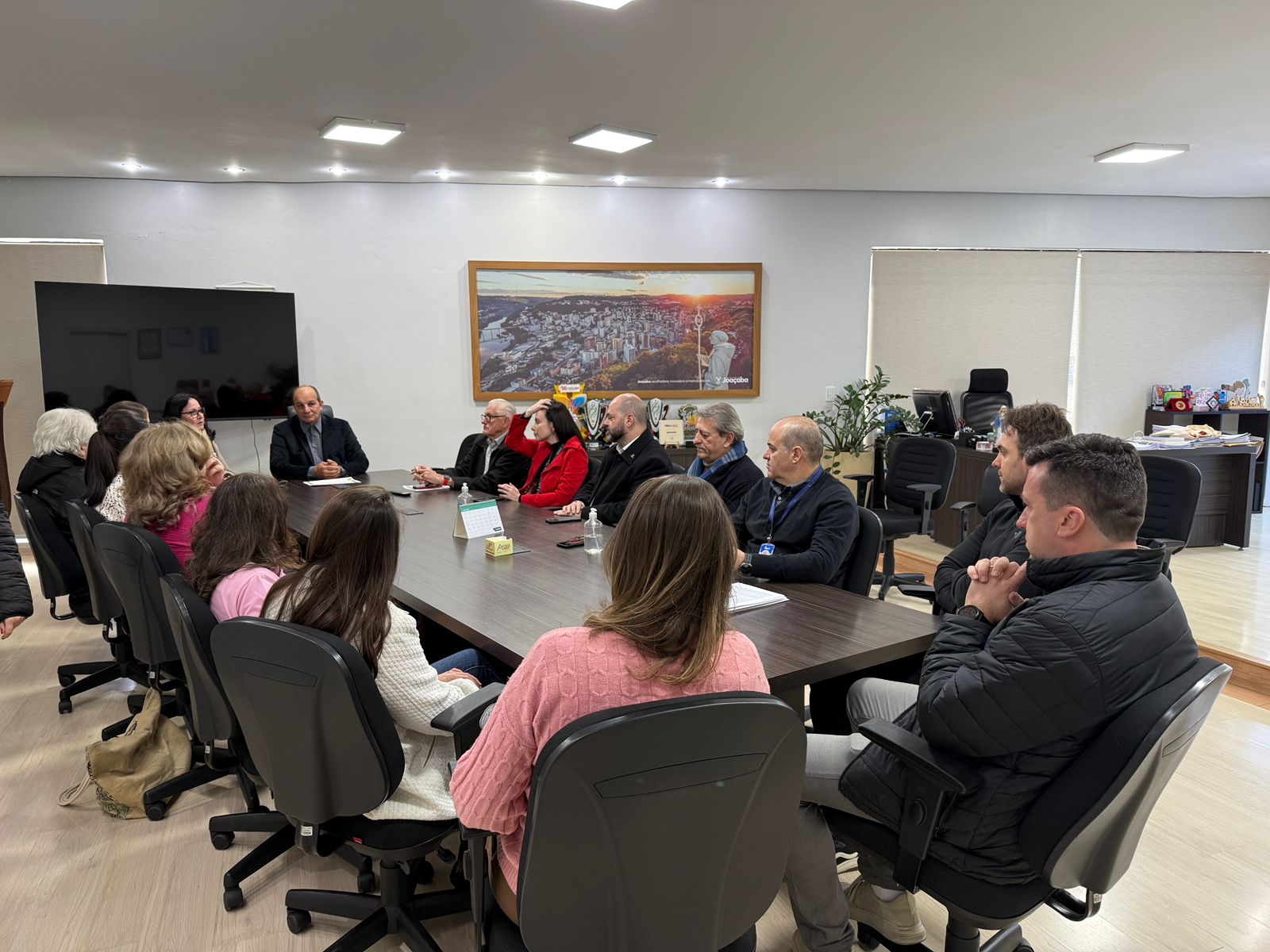 Joaçaba firma termos de fomento do FMDI 2026 e destina mais de R$ 870 mil para projetos voltados à pessoa idosa 5 idoso1